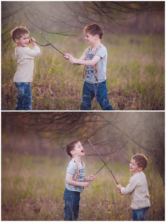 irmãos brincando